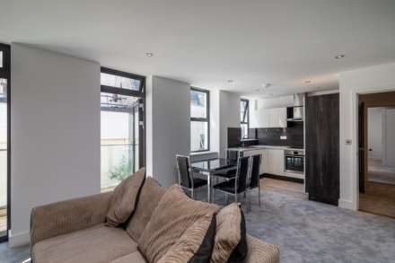 SUPERB 1 BED WITH W/F BALCONY, Bath Street, St Helier, Image 3