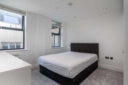 SUPERB 1 BED WITH W/F BALCONY, Bath Street, St Helier, Image 9