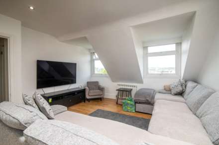 3 BED 2 BATH DUPLEX APARTMENT, Grosvenor Terrace, St Helier, Image 15