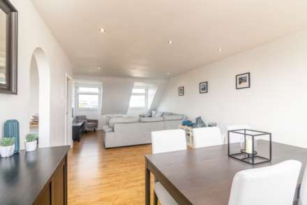 3 BED 2 BATH DUPLEX APARTMENT, Grosvenor Terrace, St Helier, Image 16