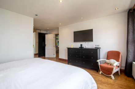 3 BED 2 BATH DUPLEX APARTMENT, Grosvenor Terrace, St Helier, Image 5