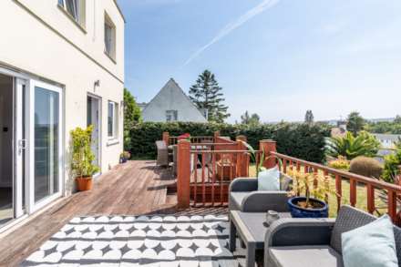 2 Bed with Fabulous Views, Garden & Parking, La Vallee De St. Pierre, St Lawrence