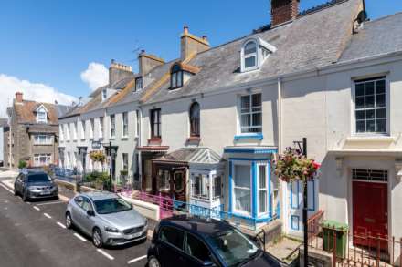 SPACIOUS 3 BED 2 BATH, Pomona Road, St Helier