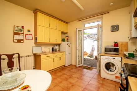 SPACIOUS 3 BED 2 BATH, Pomona Road, St Helier, Image 2