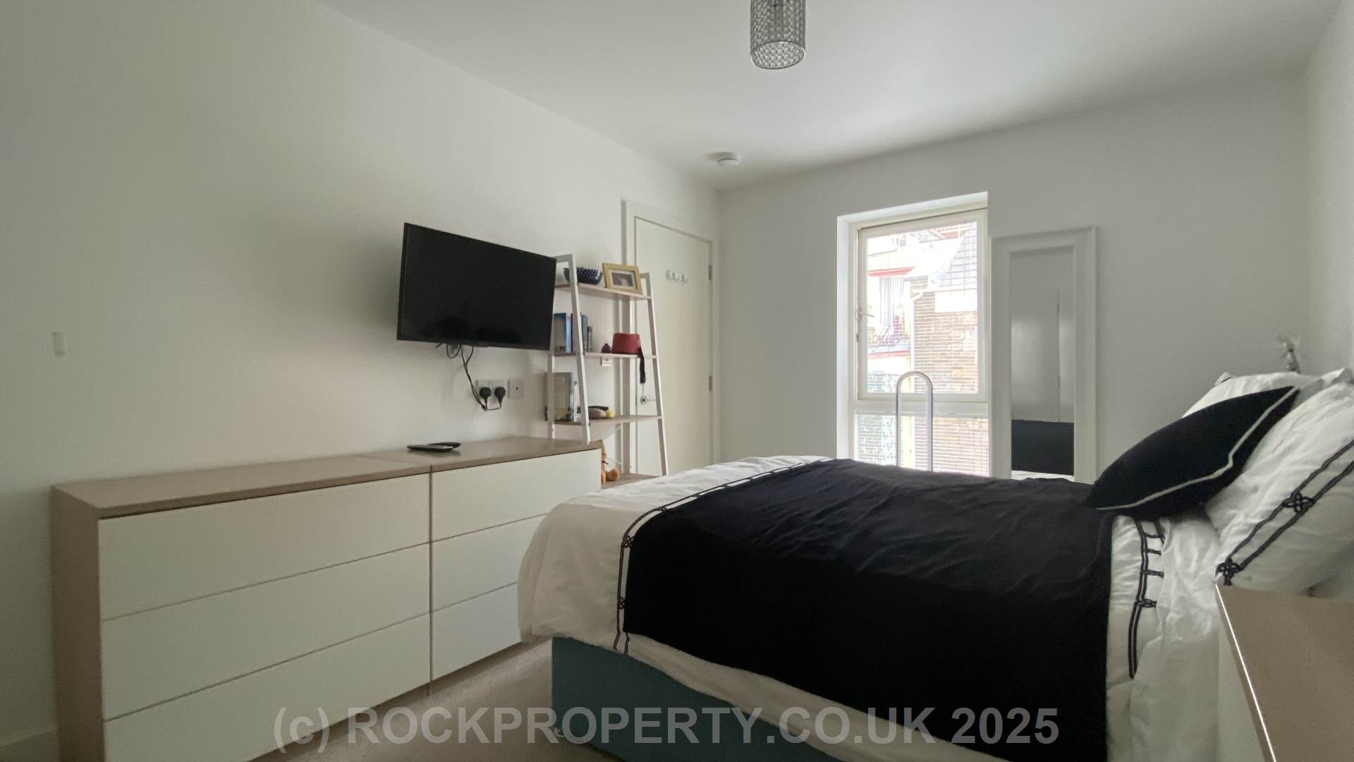 STUNNING 2 BED 2 BATH, Hilary Street, St Helier, Image 10