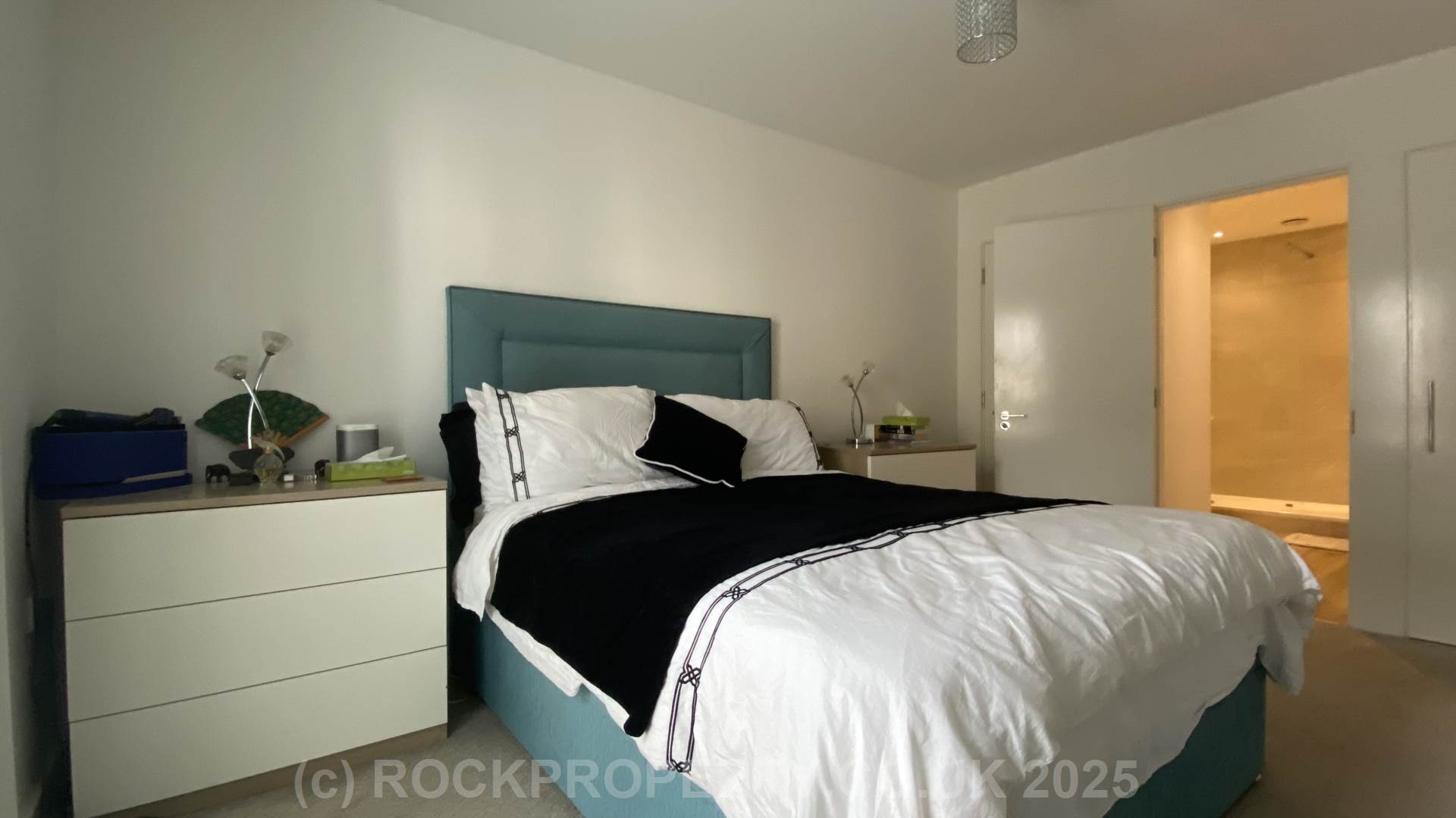 STUNNING 2 BED 2 BATH, Hilary Street, St Helier, Image 12