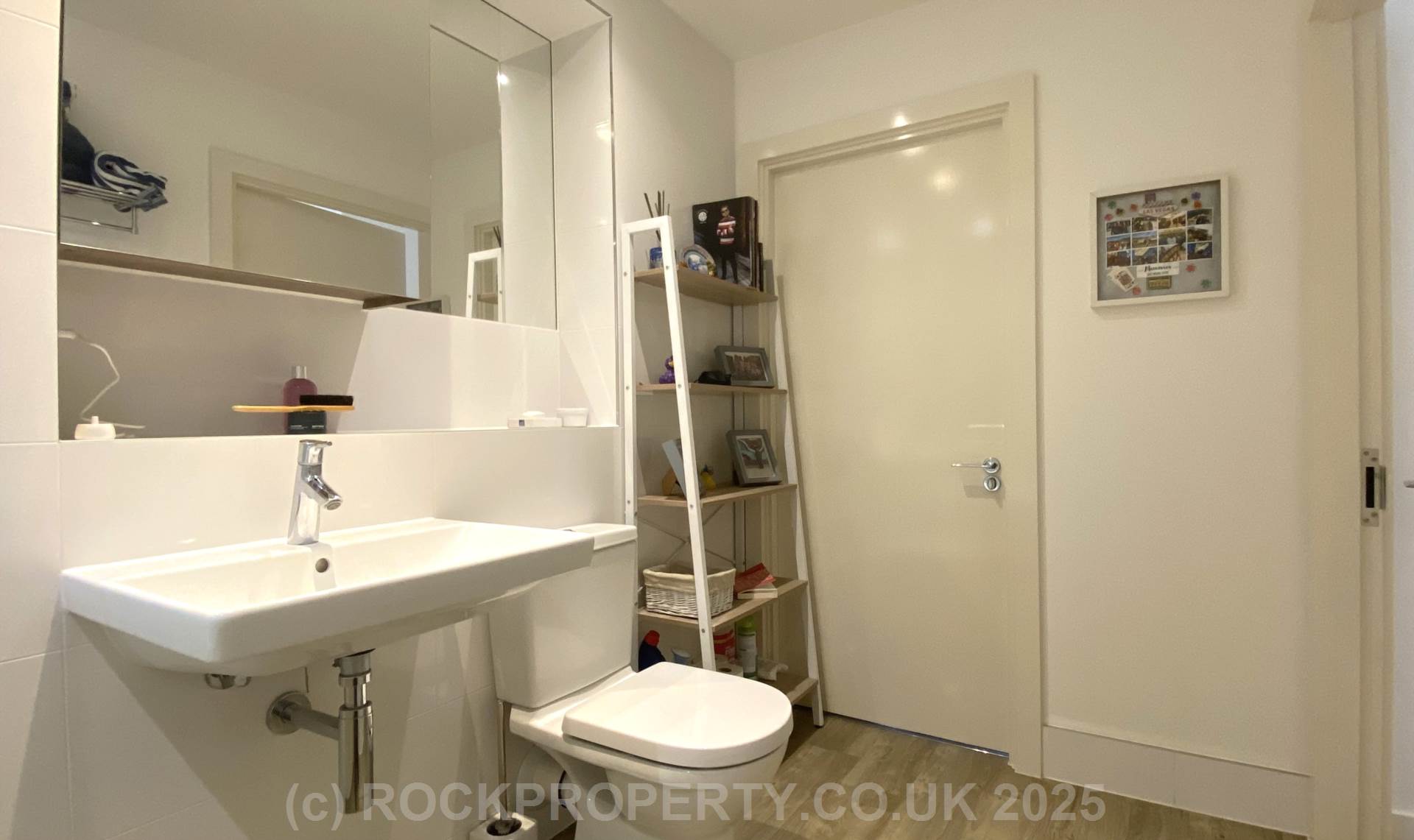 STUNNING 2 BED 2 BATH, Hilary Street, St Helier, Image 19