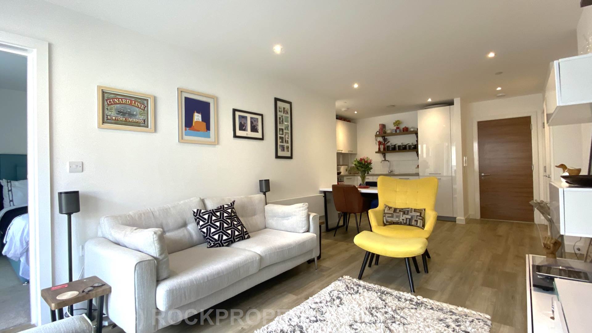 STUNNING 2 BED 2 BATH, Hilary Street, St Helier, Image 2