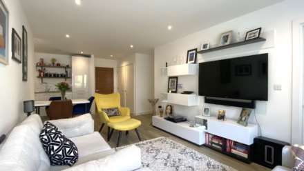 STUNNING 2 BED 2 BATH, Hilary Street, St Helier