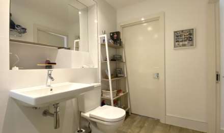 STUNNING 2 BED 2 BATH, Hilary Street, St Helier, Image 19