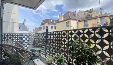 STUNNING 2 BED 2 BATH, Hilary Street, St Helier, Image 6