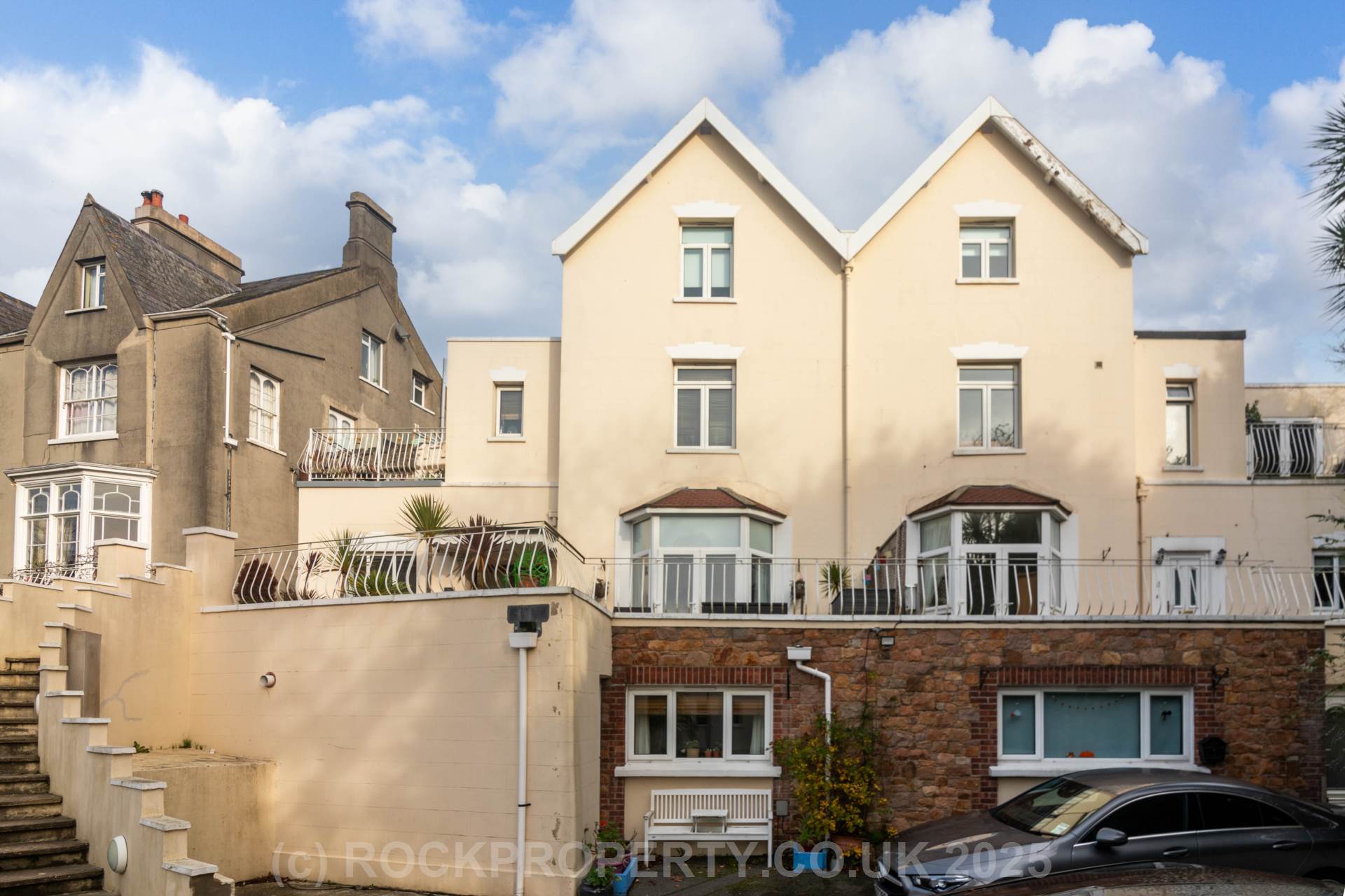 Spacious 1 Bed with Parking, Waverley Crescent, St Saviours Rd, Image 15