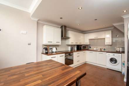 3 Bedroom House, OPEN HOUSE / 10.00 - 10.45 / SAT 2 AUGUST, Stopford Rd, St Helier
