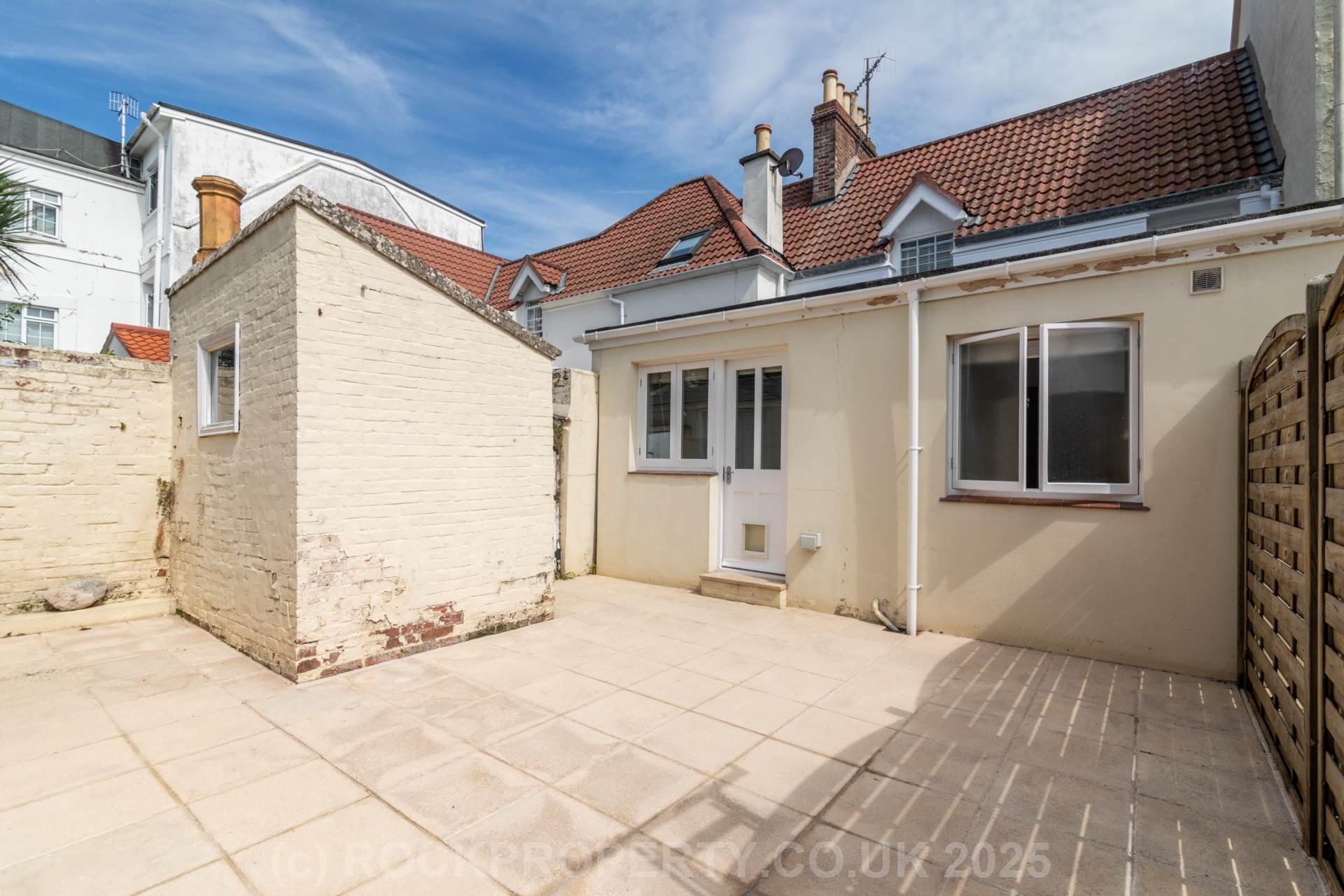 LET AGREED BY ROCKPROPERTY, Gorey Village Main Road, Grouville, Image 2