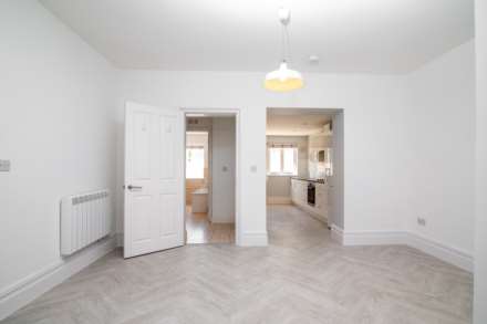 LET AGREED BY ROCKPROPERTY, Gorey Village Main Road, Grouville, Image 11