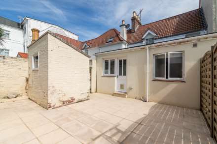 LET AGREED BY ROCKPROPERTY, Gorey Village Main Road, Grouville, Image 2