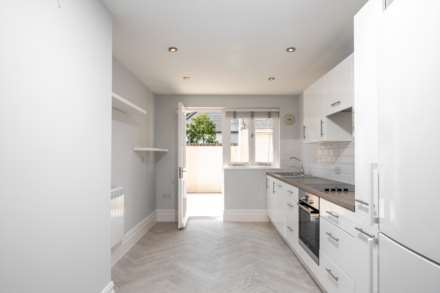 LET AGREED BY ROCKPROPERTY, Gorey Village Main Road, Grouville, Image 7