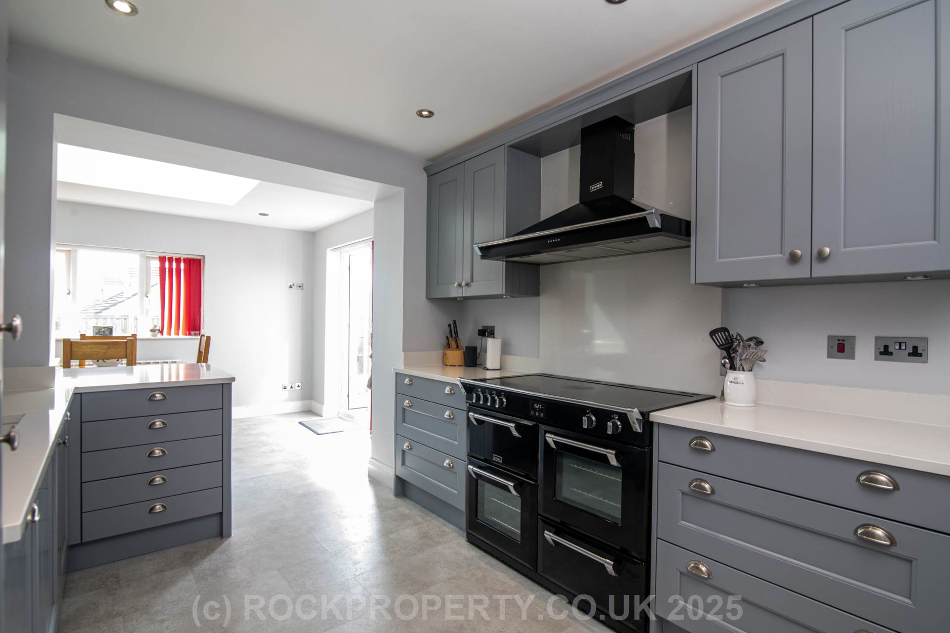 DETACHED 4 BED 2 BATH HOME, Le Clos Du Roncherez, St Brelade, Image 5