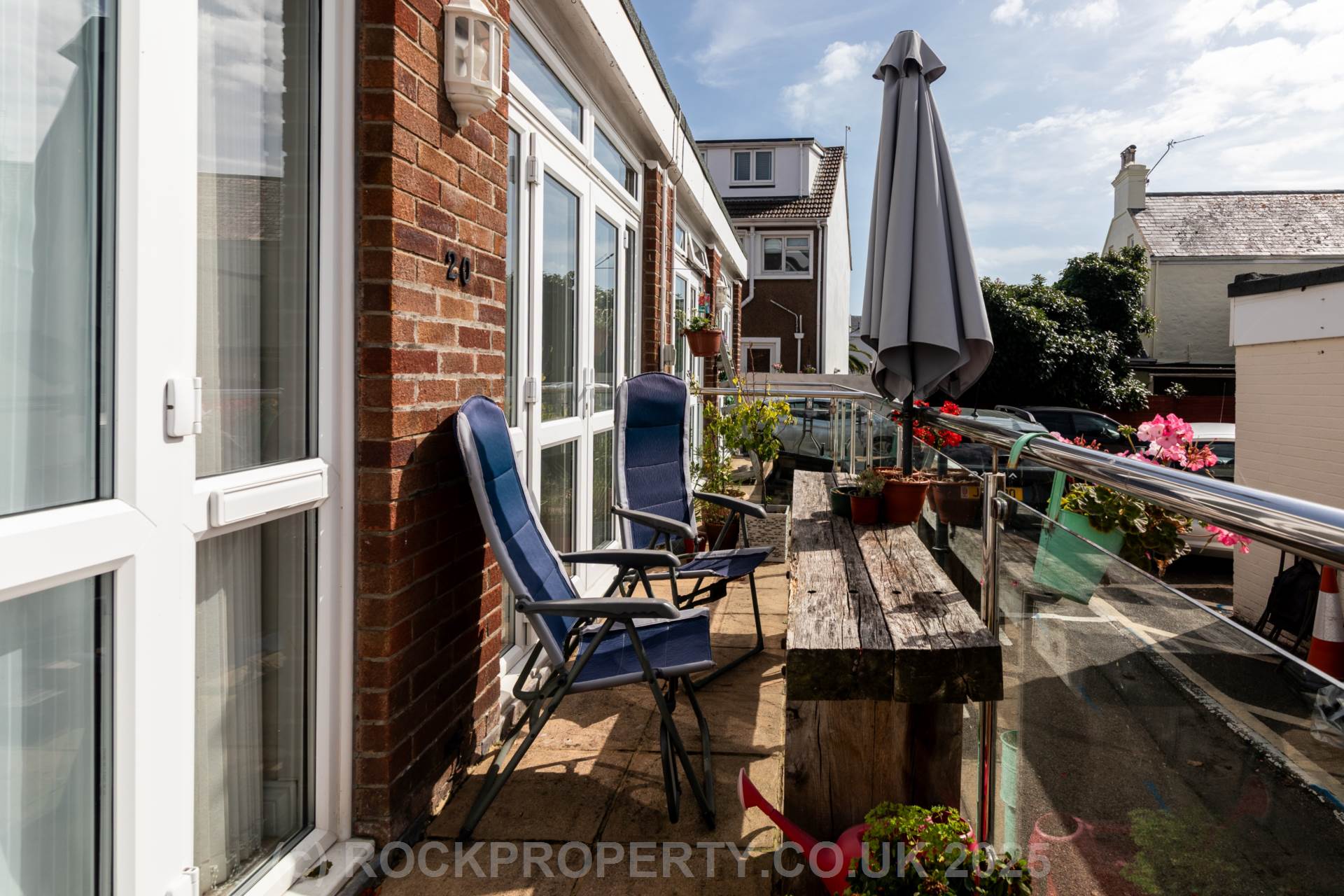 HUGE 2 DOUBLE BED + S/F TERRACE, La Grande Route Des Sablons, Grouville, Image 2