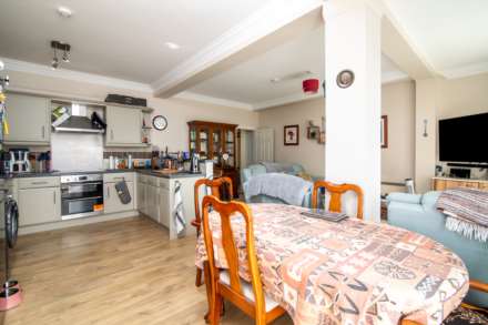 HUGE 2 DOUBLE BED + S/F TERRACE, La Grande Route Des Sablons, Grouville, Image 5