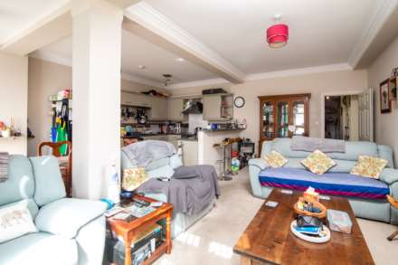 HUGE 2 DOUBLE BED + S/F TERRACE, La Grande Route Des Sablons, Grouville, Image 6