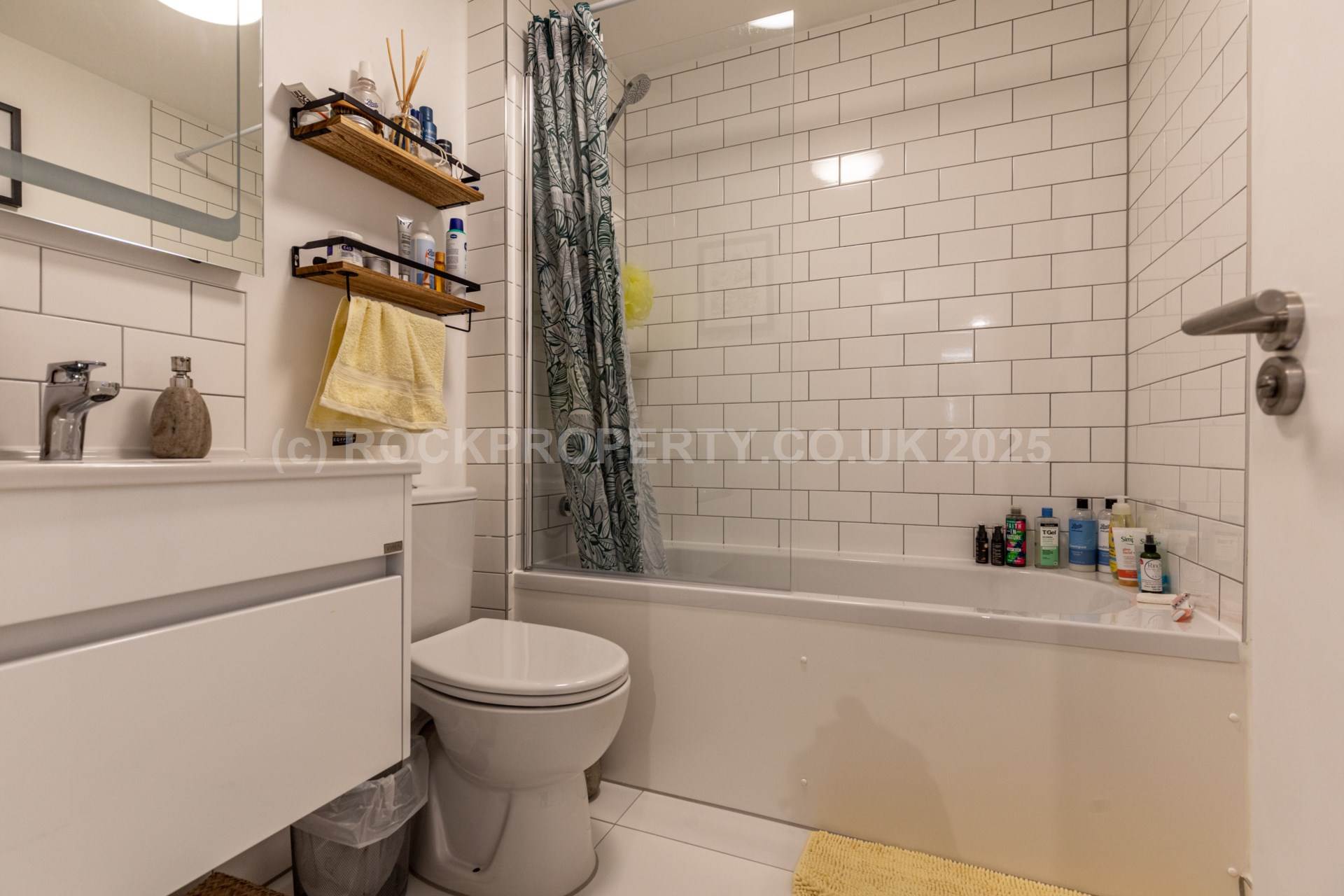 SPACIOUS 1 BED FLAT, St Helier, Image 12