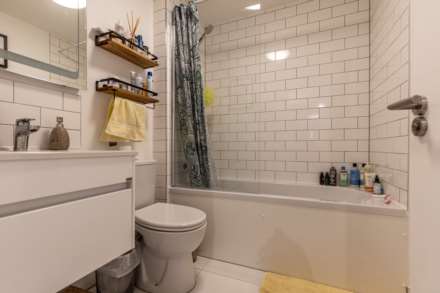 SPACIOUS 1 BED FLAT, St Helier, Image 12