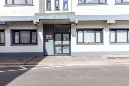 SPACIOUS 1 BED FLAT, St Helier, Image 13