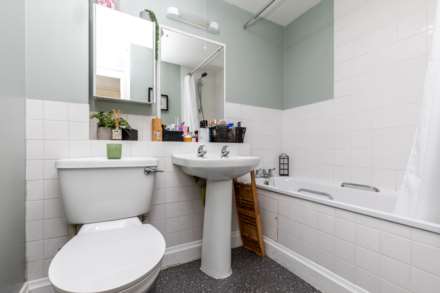 Spacious 1 Bed Flat, Val Plaisant, St Helier, Image 15