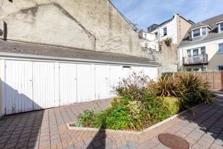 Spacious 1 Bed Flat, Val Plaisant, St Helier, Image 17