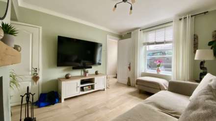 VERSATILE 3 BED 2 BATH HOME, Byron Lane, St Helier
