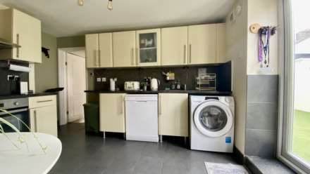 VERSATILE 3 BED 2 BATH HOME, Byron Lane, St Helier, Image 10
