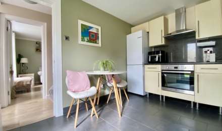 VERSATILE 3 BED 2 BATH HOME, Byron Lane, St Helier, Image 7
