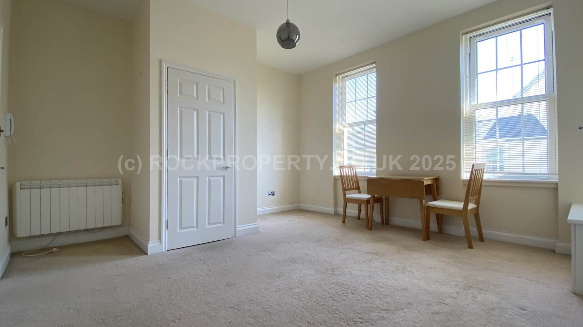 LARGE 1 BED + PARKING, Rouge Bouillon, St Helier, Image 3