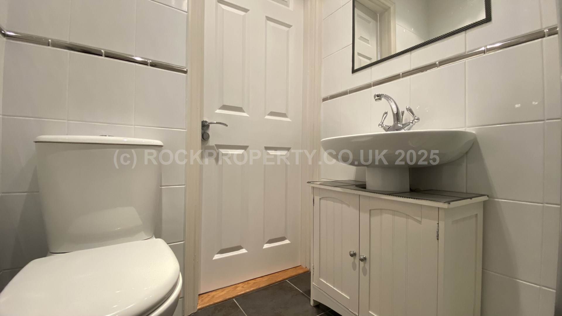 LARGE 1 BED + PARKING, Rouge Bouillon, St Helier, Image 7