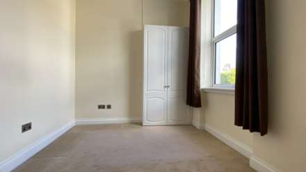LARGE 1 BED + PARKING, Rouge Bouillon, St Helier, Image 10