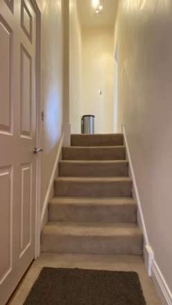 LARGE 1 BED + PARKING, Rouge Bouillon, St Helier, Image 11