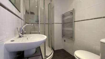 LARGE 1 BED + PARKING, Rouge Bouillon, St Helier, Image 6