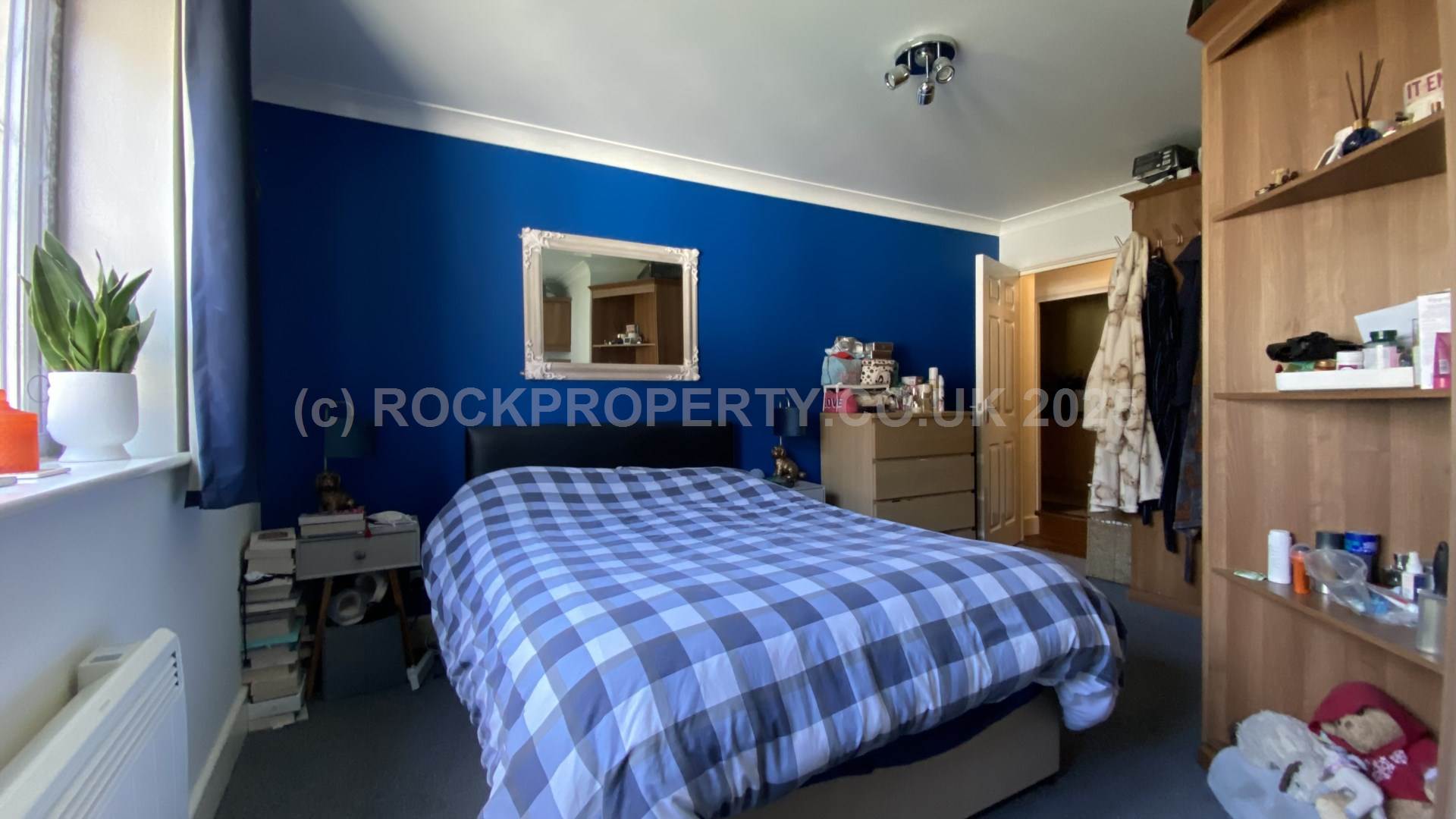 Spacious 1 Bed + Parking, Waverley Crescent, St Saviours Rd, Image 10