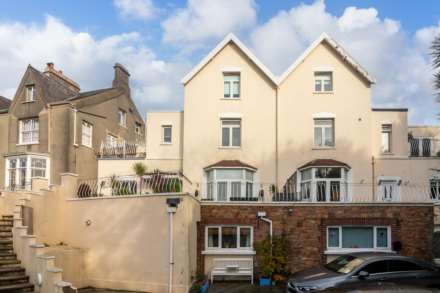 Spacious 1 Bed + Parking, Waverley Crescent, St Saviours Rd, Image 1