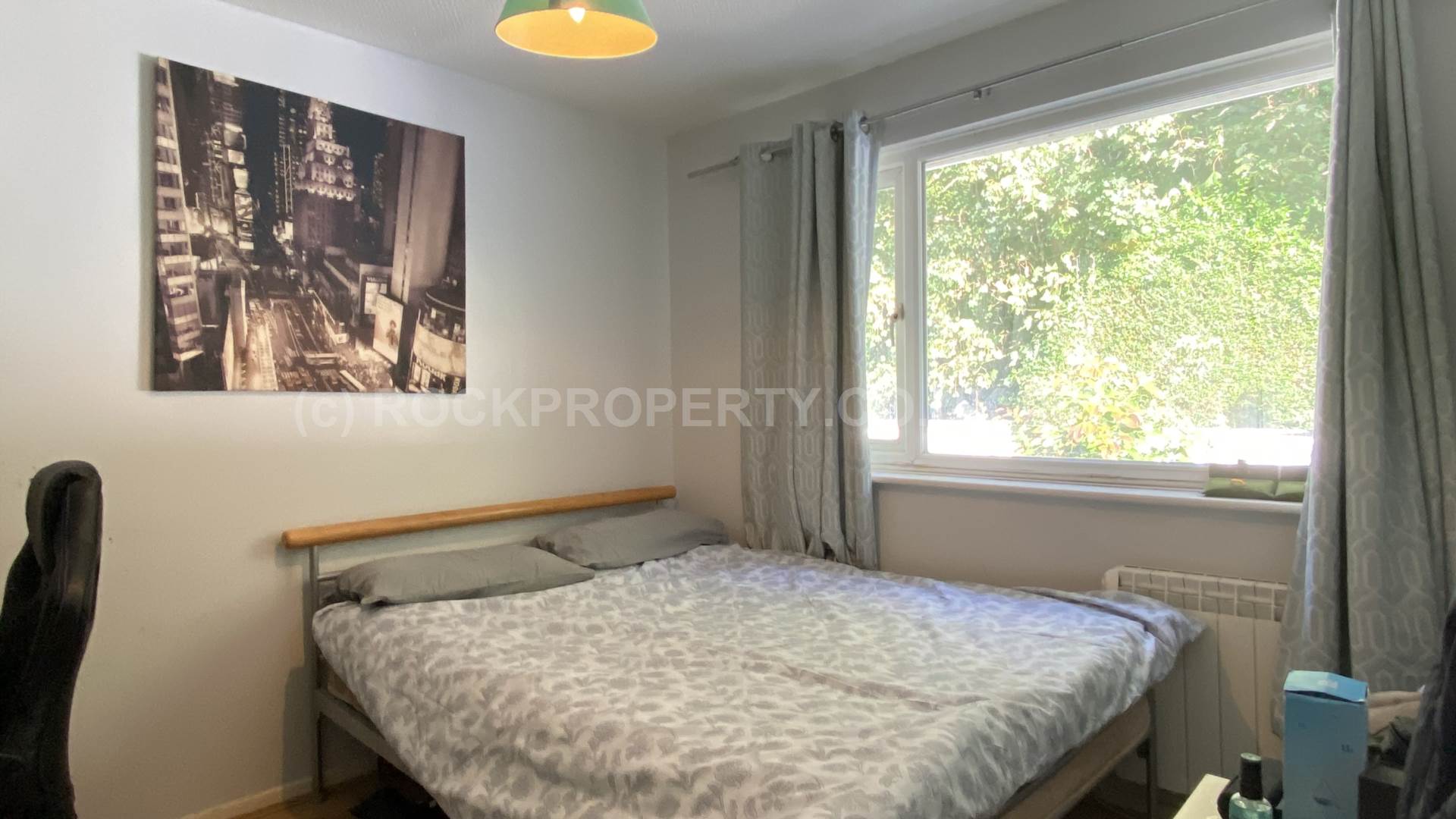 3 Bed Home / Private Garden / Parking, Willow Grove, Town Outskirts, Image 14