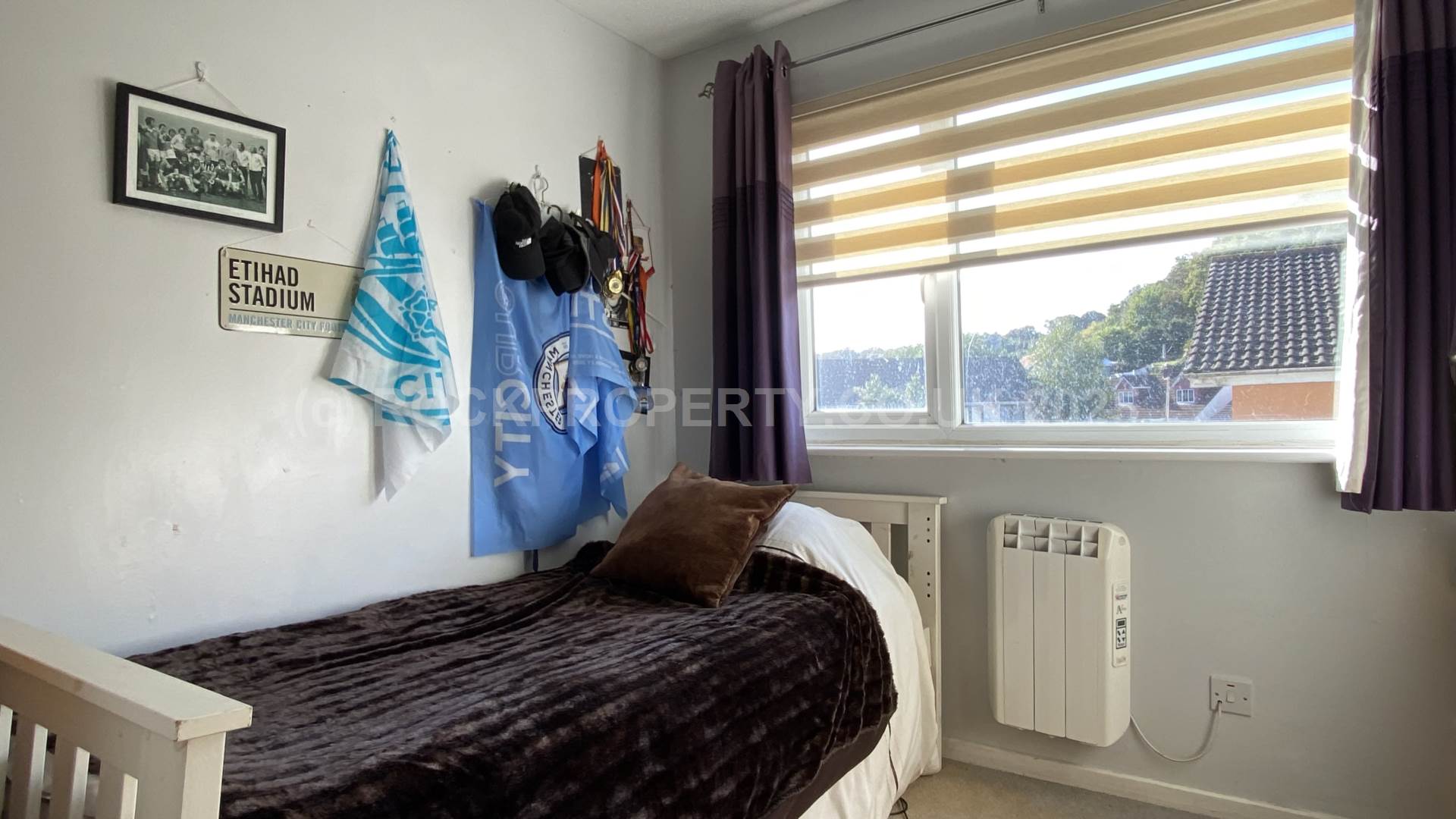 3 Bed Home / Private Garden / Parking, Willow Grove, Town Outskirts, Image 16