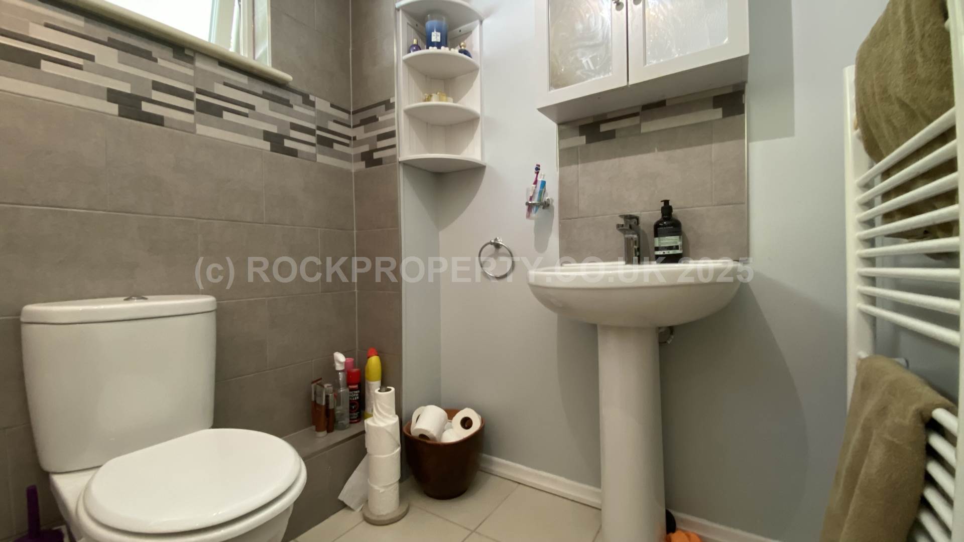 3 Bed Home / Private Garden / Parking, Willow Grove, Town Outskirts, Image 19
