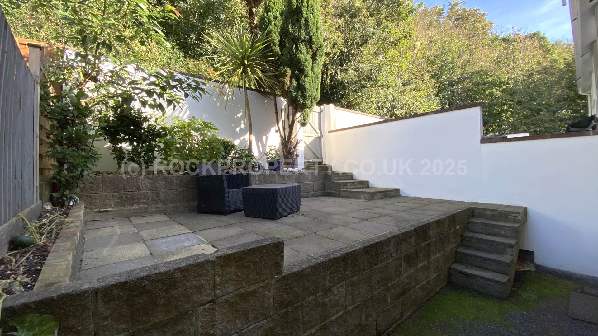 3 Bed Home / Private Garden / Parking, Willow Grove, Town Outskirts, Image 2
