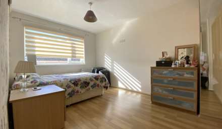 3 Bed Home / Private Garden / Parking, Willow Grove, Town Outskirts, Image 11