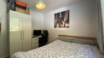 3 Bed Home / Private Garden / Parking, Willow Grove, Town Outskirts, Image 15