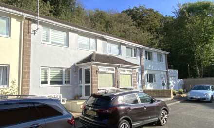 3 Bed Home / Private Garden / Parking, Willow Grove, Town Outskirts, Image 22