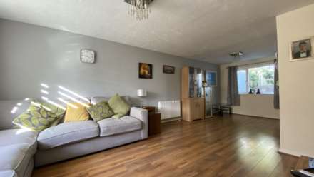 3 Bed Home / Private Garden / Parking, Willow Grove, Town Outskirts, Image 6