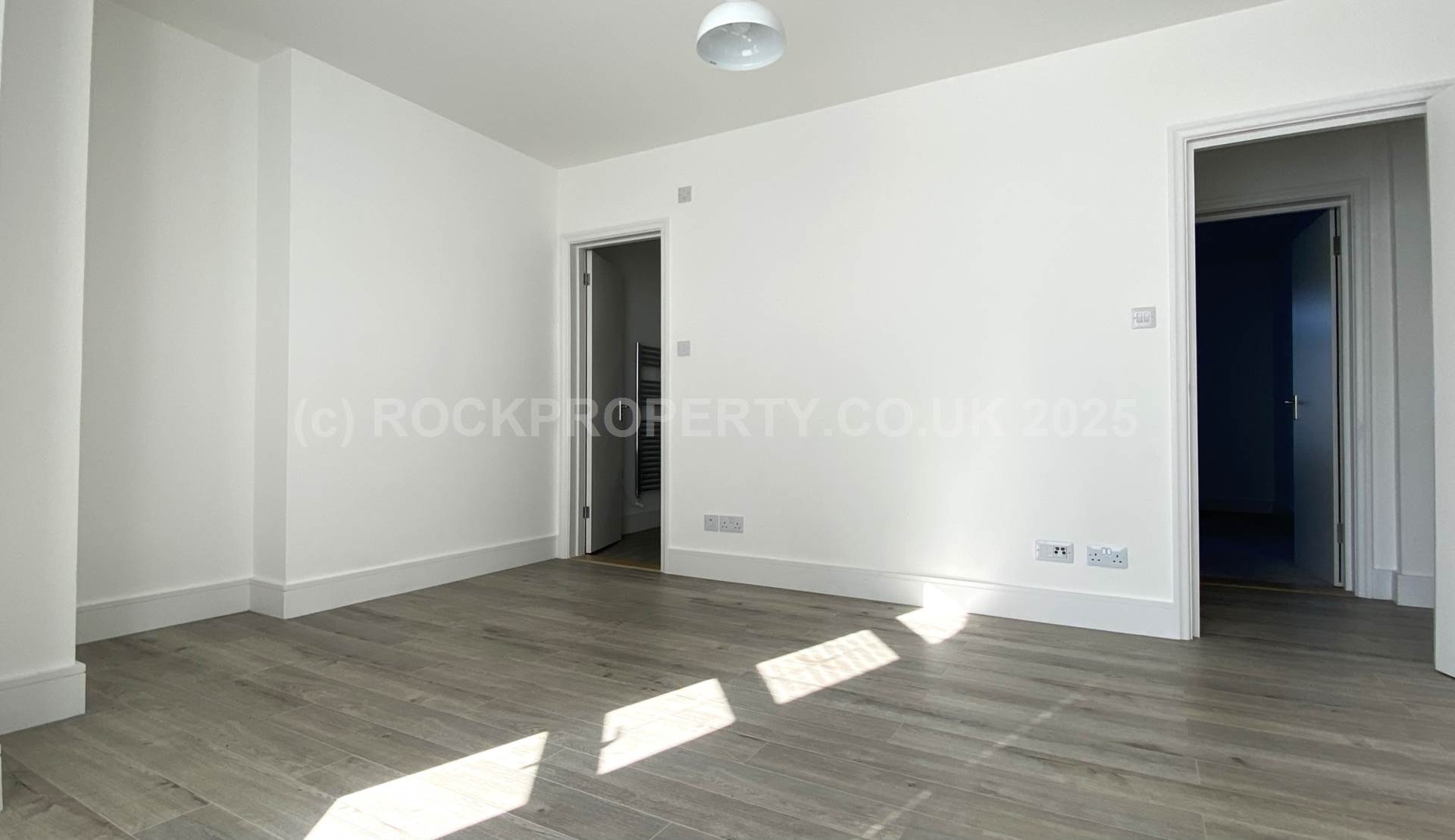 Spacious 1 Bed at Havre Des Pas, Coast Road, St Helier, Image 10