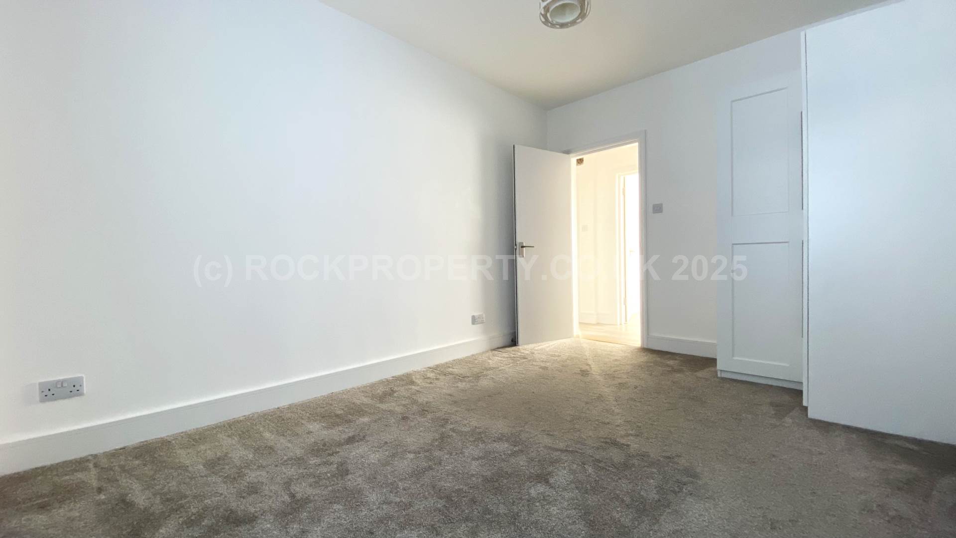 Spacious 1 Bed at Havre Des Pas, Coast Road, St Helier, Image 14
